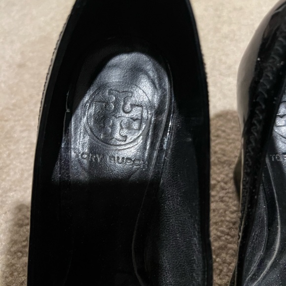 Tory Burch Wedge Silver Buckle - Picture 6 of 10